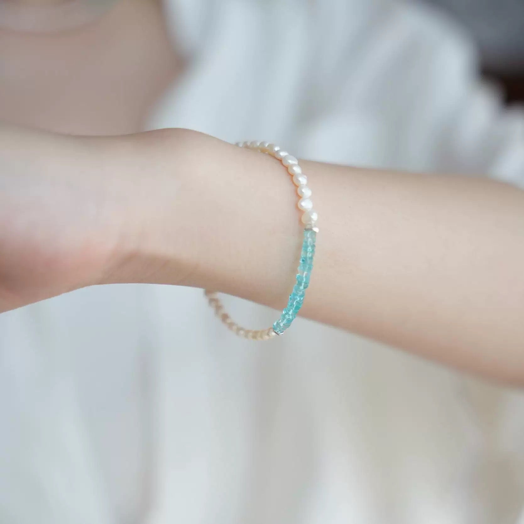 Elegant Freshwater Pearl and Aquamarine Bracelet – Handmade Minimalist Jewelry for Women by Luminora