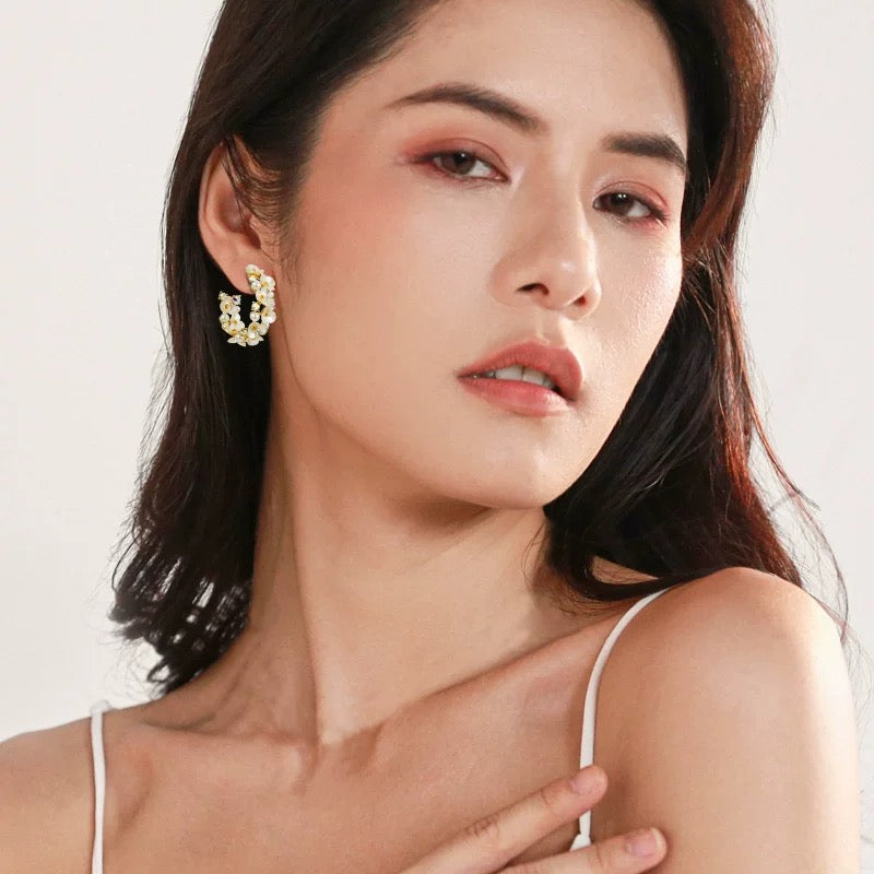 Flora Bloom Hoop Earrings – Mother-of-Pearl Blossoms & Crystal Accents in 925 Silver