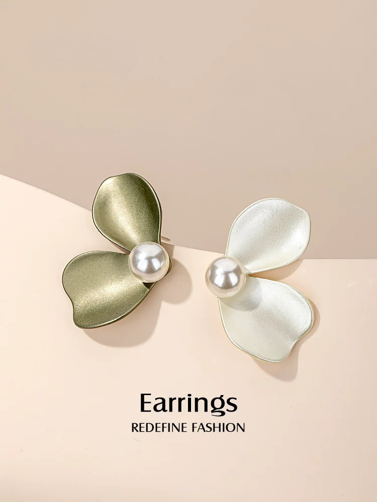 Olive Whisper Pearl Earrings – Minimalist Floral Studs in 925 Silver