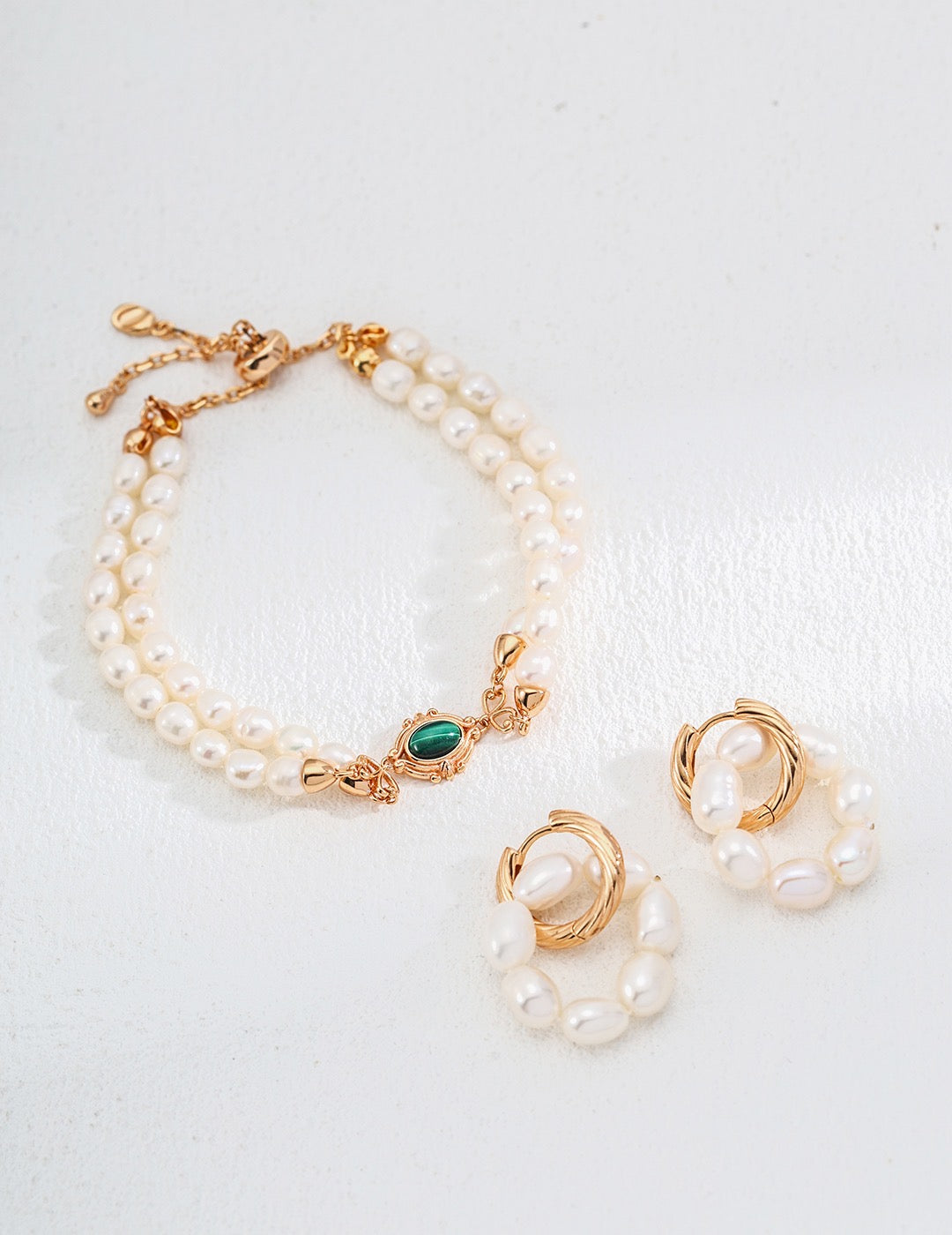 Double-Layer Natural Pearl Bracelet - 18K Gold Plated with Green Agate | Freshwater Pearl Bracelet | Elegant Luxury Jewelry by Luminora