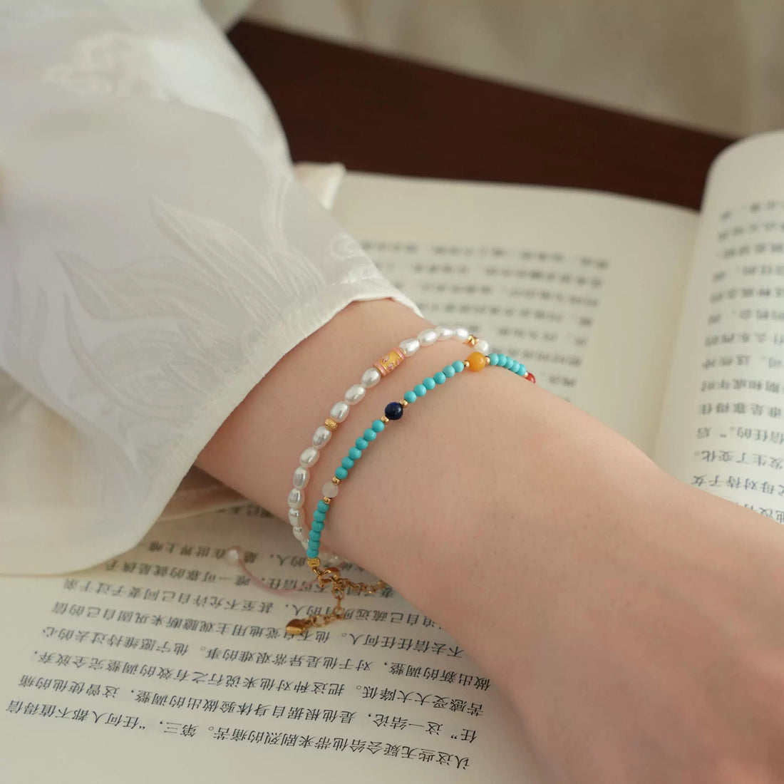 Handmade Turquoise Beaded Bracelet with Natural Gemstone Accents – Elegant Minimalist Jewelry for Women by Luminora